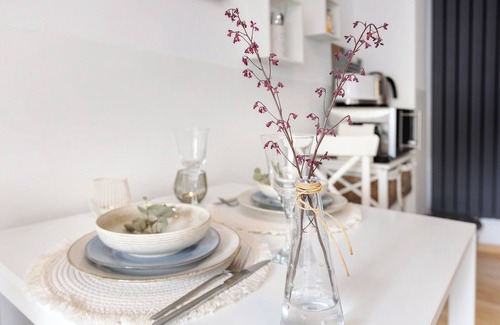 Singen Apartment | Holiday Apartment 'Am Hohentwiel' with Mountain View, Private Terrace and Wi-Fi