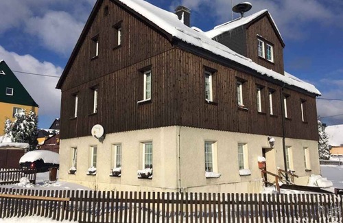 Deutscheinsiedel Apartment | Holiday apartment with wi-fi access