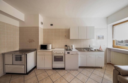 Castello-Molina di Fiemme Apartment | Holiday Apartment "Viola" with 2 Balconies & Mountain View