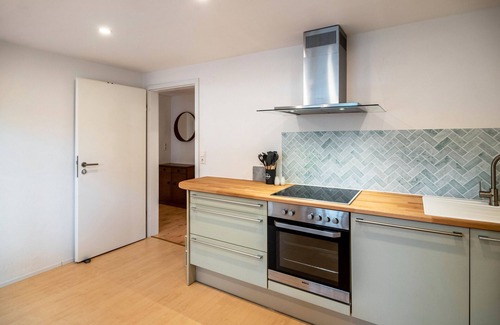 Deggenhausertal Apartment | Holiday Apartment 'Im Tal Der Liebe' with Private Terrace, Shared Garden and Wi-Fi