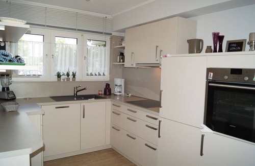 Scheid Apartment | Holiday Apartment "Scheid" with Lake View, Private Terrace and Wi-Fi