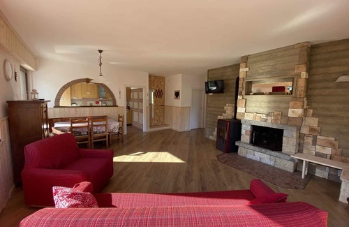 Pieve di Ledro Apartment | Holiday apartment with grill and outdoor pool