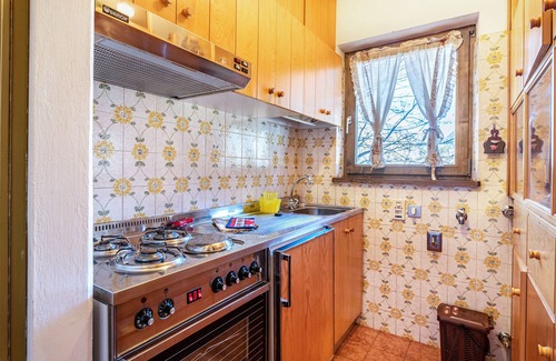 Pera Apartment | Holiday Apartment "Ciasa Apelli" with Mountain View & Terrace