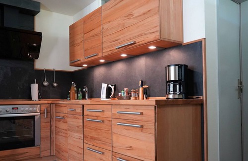 Elzach Apartment | Holiday apartment, 70 sqm, 1 bedroom, living room / bedroom, winter garden, max. 2 people