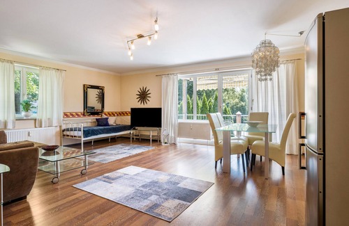 Bad Aibling Apartment | Holiday Apartment 'Am Kurpark' with Balcony and Wi-Fi
