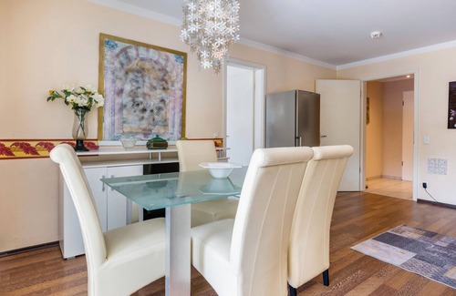 Bad Aibling Apartment | Holiday Apartment 'Am Kurpark' with Balcony and Wi-Fi