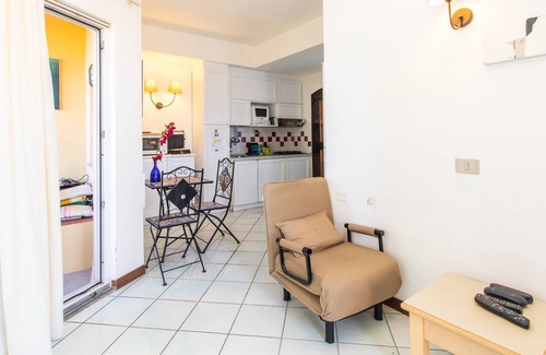 Canneddi Apartment | Holiday Apartment "Appartamentino vista mare 2605" with Terrace and Wi-Fi