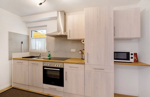Muensingen Apartment | Holiday Apartment 'Am Alenberg' with Private Terrace, Shared Garden and Wi-Fi