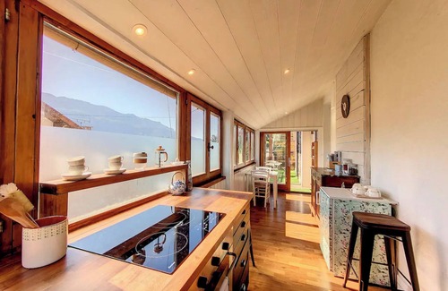 Aix-les-Bains Apartment | Holiday Apartment "Amour De La Nature Sans Limite" with Mountain View, Balcony & Wi-Fi