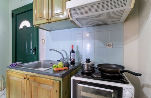Vassiliki Apartment | Holiday Apartment 'Apostolos Apartment 2' Close to Beach with Sea View