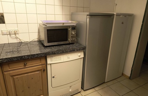 Moehnesee Apartment | Holiday Apartment 'Auszeit Am See' with Shared Pool, Shared Terrace and Wi-Fi