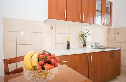 Zeljeznica Apartment | Holiday apartment Bar for 1 - 5 persons - Row house