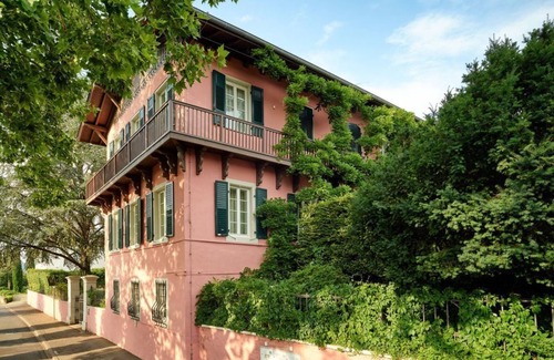 Filzen Apartment | Holiday apartment "Blanc et Noir" - Weingut & Landhaus Reverchon