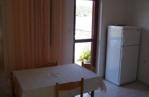 Brbinj House | Holiday apartment Brbinj for 1 - 4 persons with 2 bedrooms - Holiday house