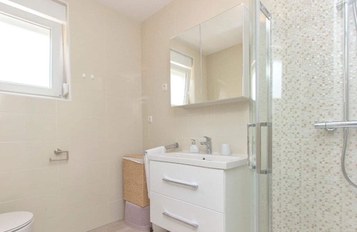 Brbinj Apartment | Holiday apartment Brbinj for 1 - 2 persons with 1 bedroom - Holiday apartment