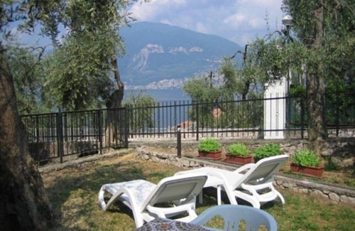 Magugnago Apartment | Holiday apartment Brenzone for 1 - 4 persons with 1 bedroom - Holiday apartment in one or multi-fami