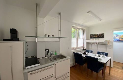Weinheim Apartment | Holiday Apartment "Casa Bella" with Private Terrace & Wi-Fi