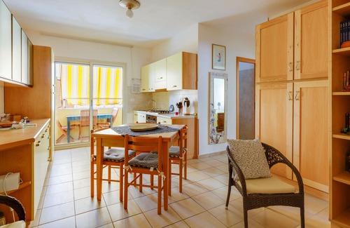 Bosa Marina Apartment | Holiday Apartment Casa Pierola with Balcony, A/C & Wi-Fi