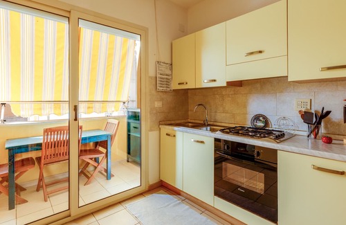 Bosa Marina Apartment | Holiday Apartment Casa Pierola with Balcony, A/C & Wi-Fi