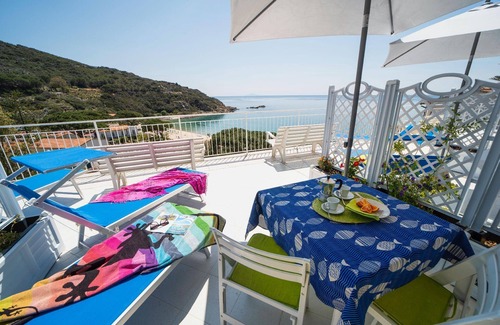 Cavoli Apartment | Holiday apartment Cavoli for 1 - 2 persons - Holiday apartment in one or multi-family house