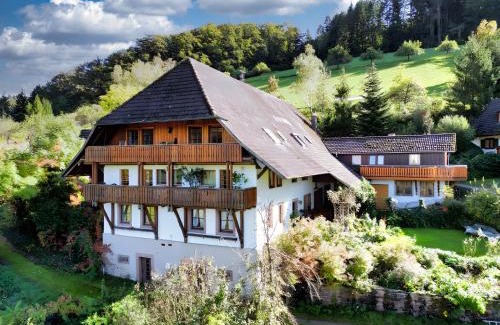 Schuttertal Apartment | Holiday apartment Cherry blossom