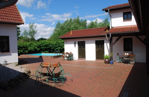 Dargun Apartment | Holiday apartment Dargun for 1 - 3 persons with 2 bedrooms - Holiday apartment in one or multi-famil