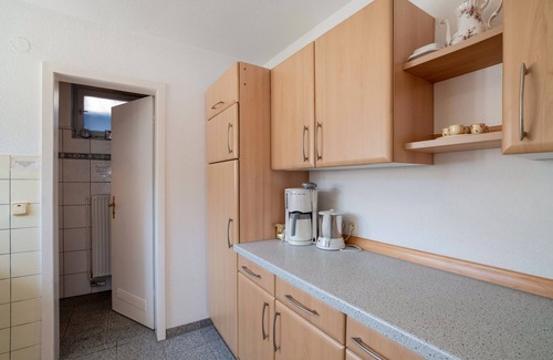 Obermusbach Apartment | Holiday Apartment 'Rosen-Ferienwohnung' with Private Terrace, Shared Garden and Wi-Fi