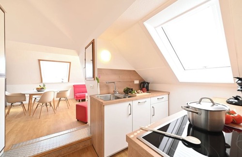 Enzisweiler Apartment | Holiday Apartment 'Dinkelbach Landhaus 1 B Sommerfeeling' with Lake View and Wi-Fi