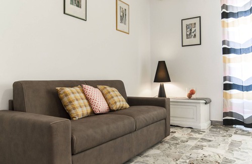Sperlonga House | Holiday Apartment Eolo, 50m from the sea