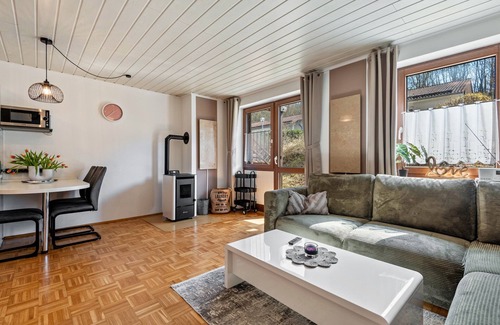 Falkenstein Apartment | Holiday Apartment 'Fewo mit Terrasse - Dogs Welcome' with Mountain View, Terrace and Wi-Fi