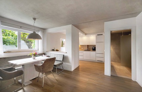 Frickingen Apartment | Holiday Apartment 'Frieda' with Mountain View, Private Terrace and Wi-Fi