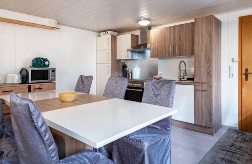 Todtmoos Apartment | Holiday Apartment 'Gartenblick' with Mountain View, Shared Pool and Wi-Fi