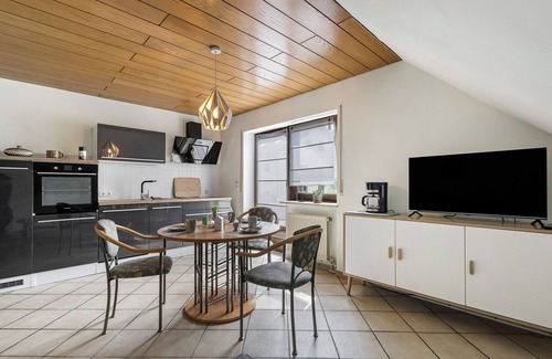 Weigendorf Apartment | Holiday Apartment 'Gerda' with Mountain View, Balcony and Wi-Fi