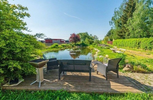 Lossatal House | Holiday Apartment Haus Teichblick