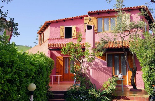 La Ciaccia Apartment | Holiday apartment - ideal f. Families and groups - a few steps from the sea