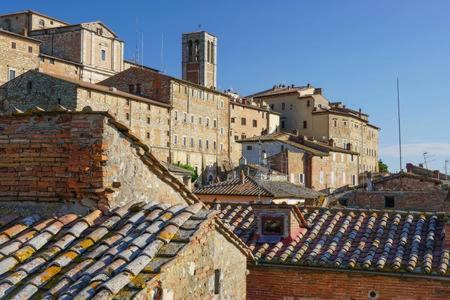 Montepulciano Apartment | Holiday Apartment in Historical Palace