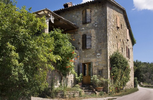Montelovesco House | Holiday apartment in open countryside between Perugia and Gubbio