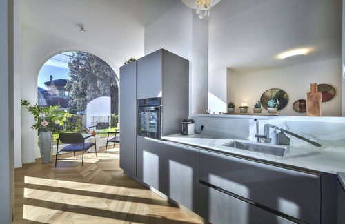 Lierna Apartment | Holiday Apartment "In Villa Bianca" with Lake View, Shared Pool & Wi-Fi