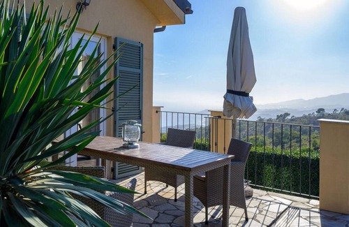 Cipressa Apartment | Holiday apartment Monte Faudo