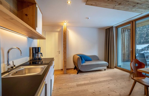 San Giacomo Apartment | Holiday Apartment "Stoana 3-6" with Relaxing Wellness Area