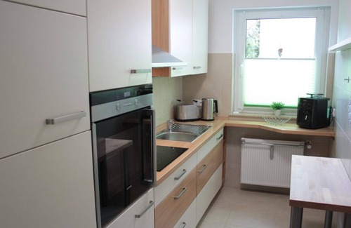 Bad Pyrmont Apartment | Holiday apartment Kuck Vogelreichsweg - Apartment, bathroom, toilet