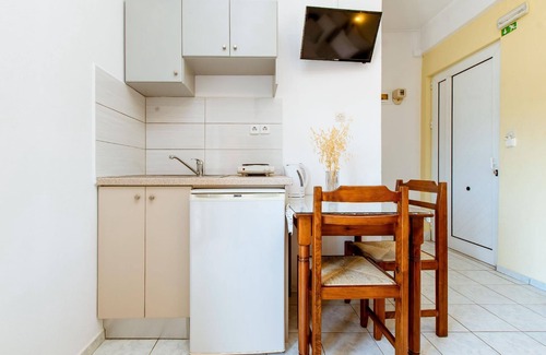 Kalyves Apartment | Holiday apartment Kalami for 1 - 2 persons - Row house