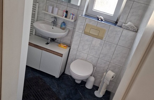 Kellen Apartment | Holiday Apartment 'Kleve Kellen' with Balcony and Wi-Fi