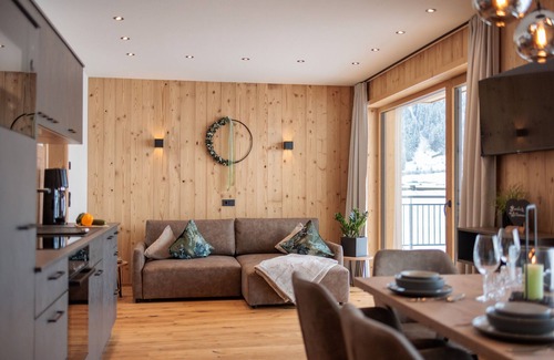 Grossarl Apartment | Holiday Apartment 'Mountain Suite No. 301' with Mountain View, Balcony and Wi-Fi