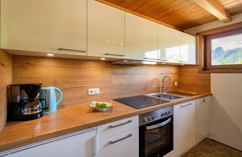 Kaprun Apartment | Holiday Apartment "Nr 23 Haus Voglreiter" with Mountain View, Balcony & Wi-Fi