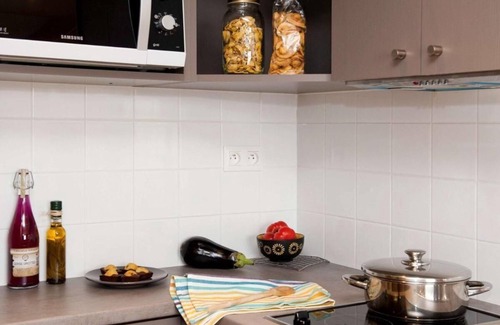 Issy-les-Moulineaux Apartment | Holiday apartment Paris for 1 - 4 persons with 1 bedroom - Holiday apartment in one or multi-family