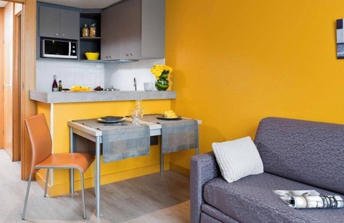Issy-les-Moulineaux Apartment | Holiday apartment Paris for 1 - 4 persons with 1 bedroom - Holiday apartment in one or multi-family