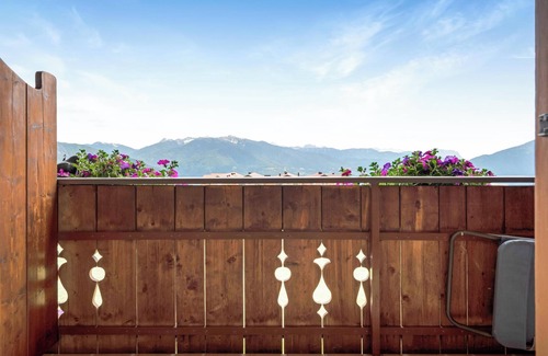 Maranza Apartment | Holiday Apartment "Residence Condor Gitschberg" with Mountain View, Sauna & Garden