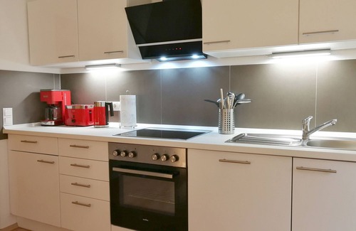 Neuendorf Apartment | Holiday Apartment 'Rheinblick Wohnung 2' with Shared Terrace, Shared Garden and Wi-Fi