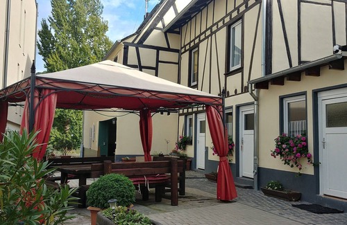 Neuendorf Apartment | Holiday Apartment 'Rheinblick Apartment 3' with Shared Terrace and Wi-Fi